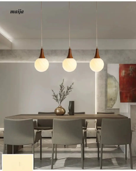 CH LIGHTING Modern Japanese Glossy Table Lamp from HOBBYTREE