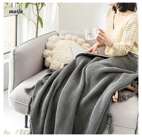MAN YUE HOME Scandinavian Knitted Duvet with Cotton for Winter Use from MAN YUE HOME