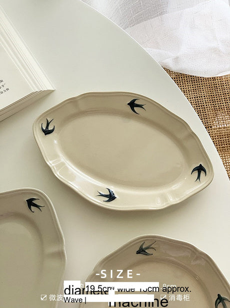 YASUKI Hiroshi Elegant Hand-Painted Ceramic Dish from YASUKI