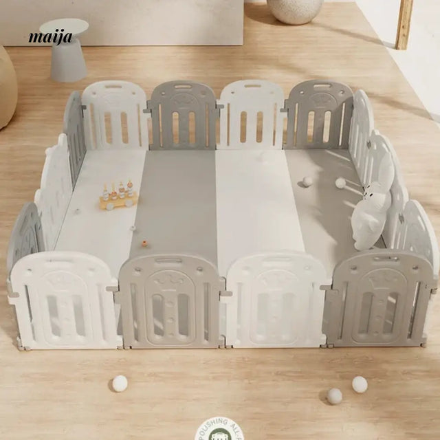 HOBBYTREE Minimalist Baby Playpen from HOBBYTREE