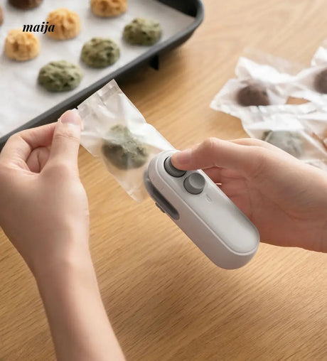 Mini Snack Sealing Tool from Lazy Corner