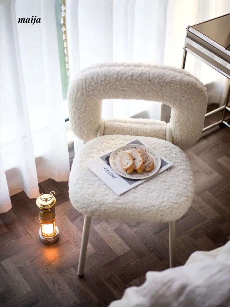 Donut Dressing Chair from maija