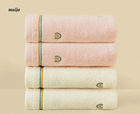 NUANYOU Strawberry Soft Cotton Face Towel from maija