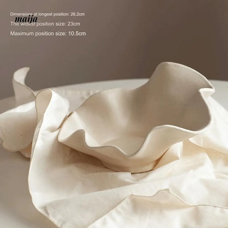 MUYE Wavy Cream Fruit Bowl from MUYE