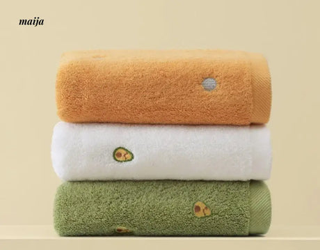 NUANYOU Strawberry Soft Cotton Face Towel from maija