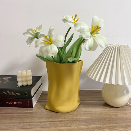 NICEMOON Mia Nordic Ceramic Accent Piece from NICEMOON