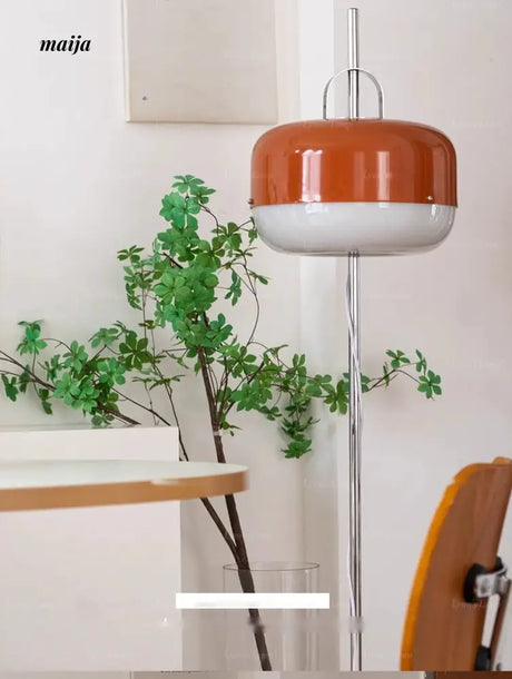 LYNN Retro Scandinavian Desk Lamp from Lynn's Lamp