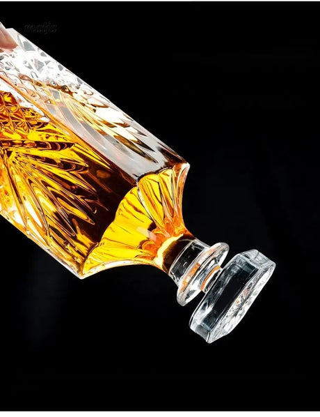 Glacial Whiskey Decanter and Glass Set from KEYHUAN