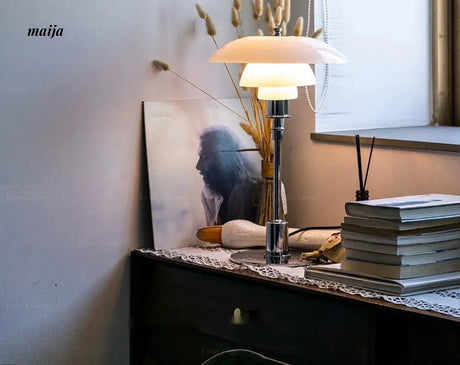 LYNN Scandinavian Glossy Table Lamp from Lynn's Lamp