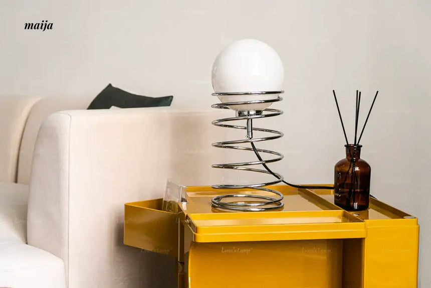 LYNN Classic Silver Table Lamp from Lynn's Lamp