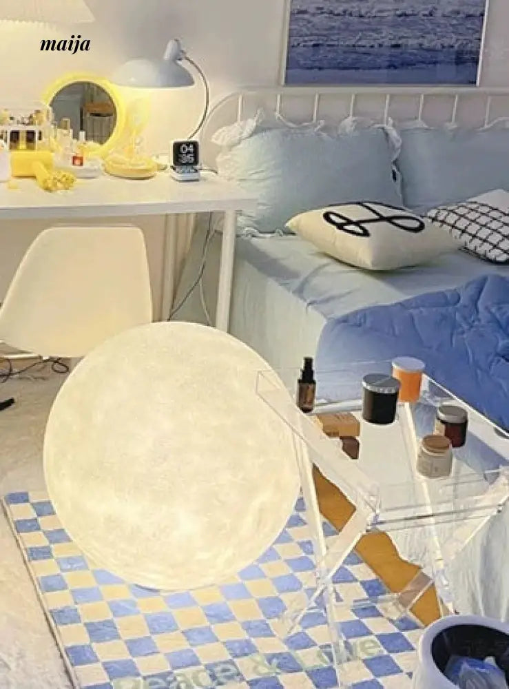 Moon Lamp from Yijing