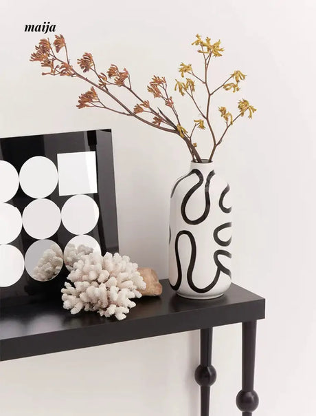 SOREMO Abstract Line Vase from maija