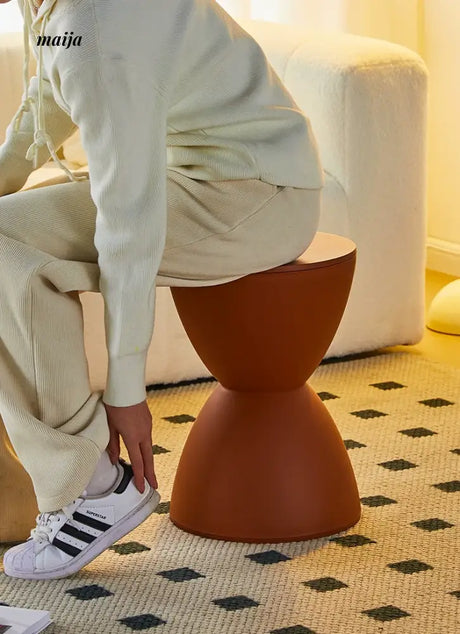 Colourful Hourglass Stool from BENCHAO