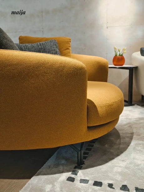 Circular Lazy Daybed Sofa from maija