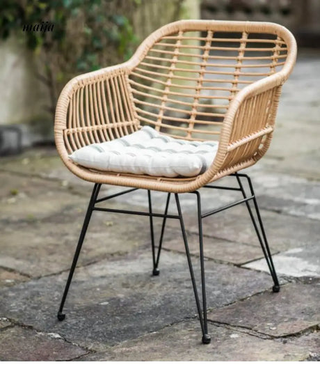 19 DREAM SPACE Outdoor Rattan Table and Chair from 19 DREAM SPACE