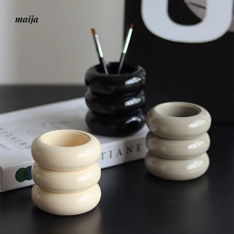 Epius Makeup Brush Holder from maija