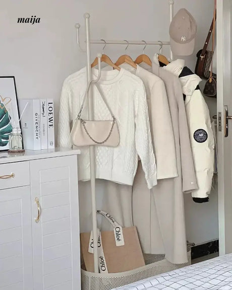 Marshall Load-Bearing Coat Hanger with Basket from AI