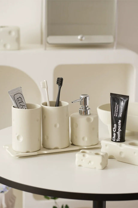 LENYVASEN Amara Mouthwash Cup Set from LENYVASEN