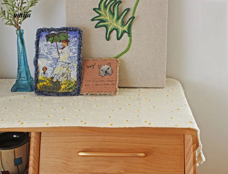 Daisy Cotton Linen Table Runner from Licocoon