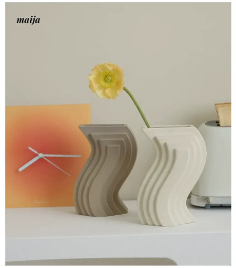 WENSHUO Minimalist Pilsan Play Car Decorations from WENSHUO
