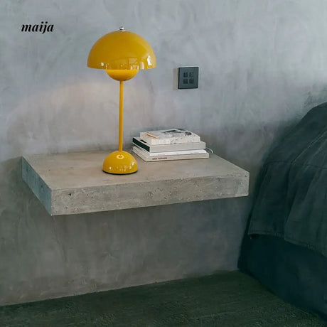ALISA Lyra Minimalistic Table Lamp from ALISA