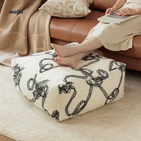 MISTYWOOD Circular Knitted Living Room Cushion from MISTYWOOD