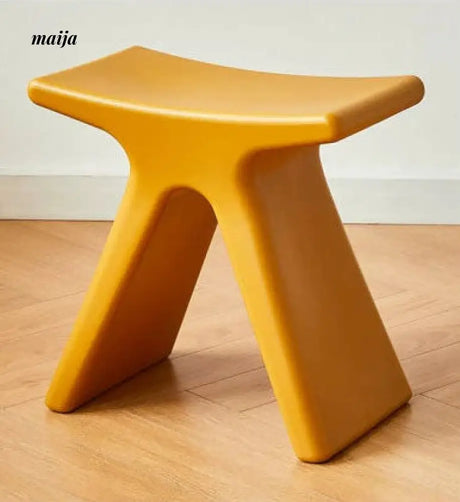 Pastel Shoe Changing Bench from maija