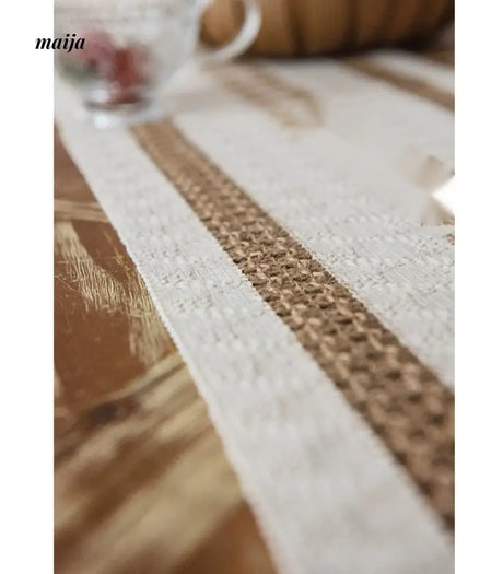 MAN YUE HOME Retro Table Flag Dining Tablecloth for Stylish Homes from MAN YUE HOME