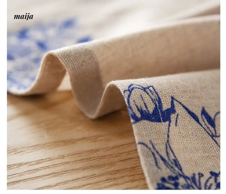 MAN YUE HOME Retro Cotton Tablecloth for Dining or Coffee Table from MAN YUE HOME