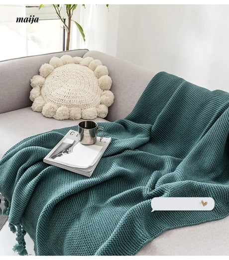 MAN YUE HOME Scandinavian Knitted Duvet with Cotton for Winter Use from MAN YUE HOME