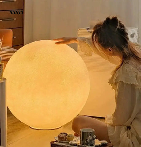 Moon Lamp from Yijing