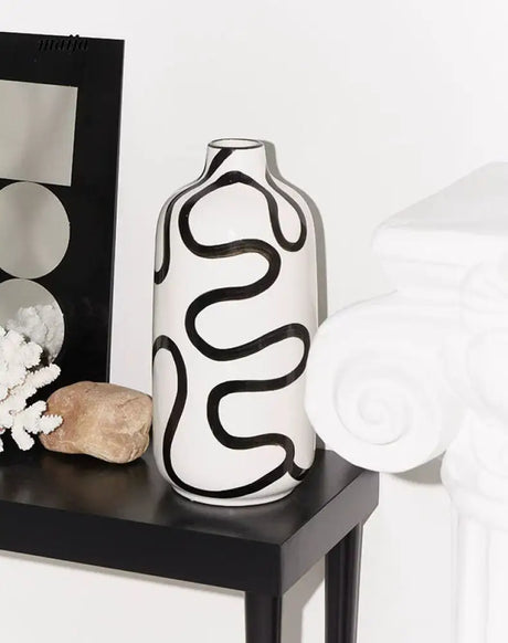 SOREMO Abstract Line Vase from maija