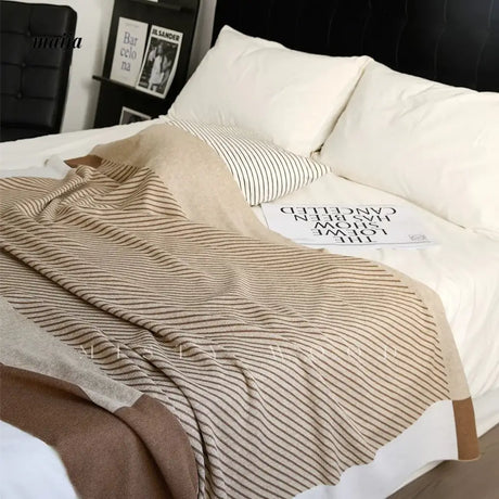 MISTYWOOD Knitted Blanket with Pastel Stripes from MISTYWOOD