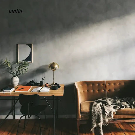 ALISA Lyra Minimalistic Table Lamp from ALISA