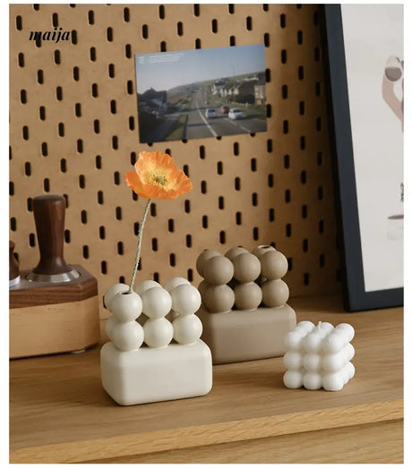 WENSHUO Mini Ball Ceramic Desktop Vase from maija