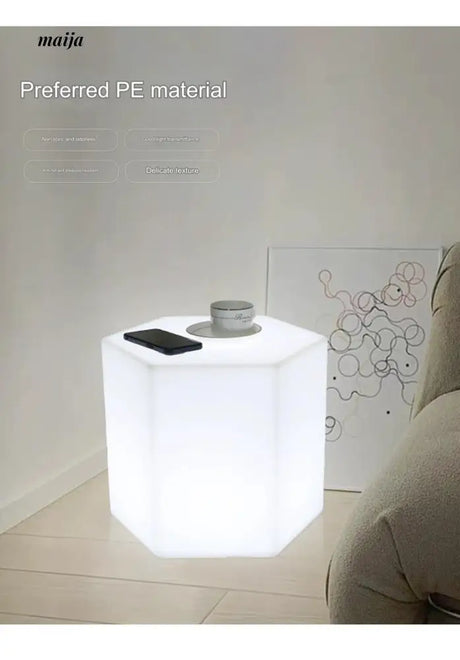 YUNLU Hexagonal Side Table Lamp from MODENG