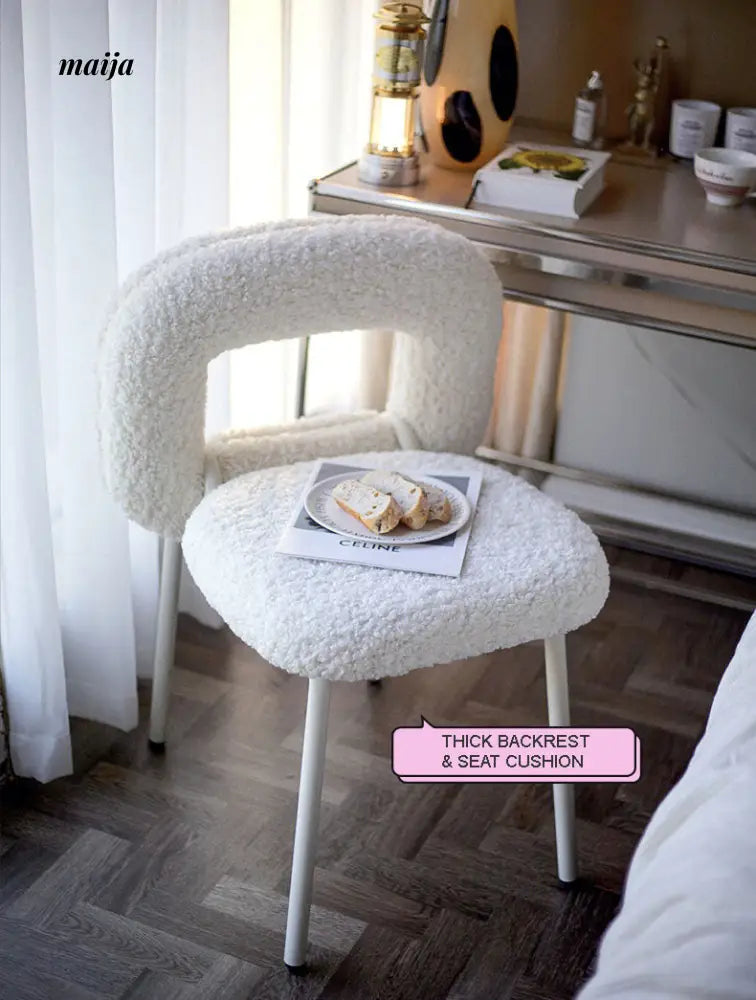Donut Dressing Chair from maija