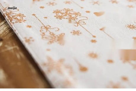 MAN YUE HOME Retro Christmas Dining Tablecloth Hot Gold Design from MAN YUE HOME