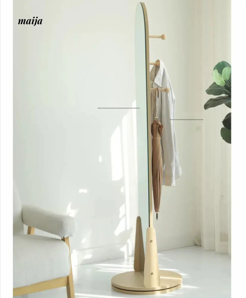 OGI NO RYOHIN Full-Body Mirror with Cave Plate Stand from OGI NO RYOHIN
