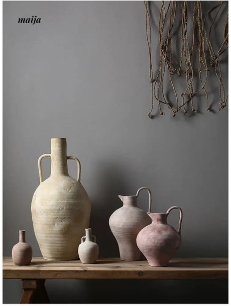 LILY WHITE Silent Ceramic Vase from LILY WHITE