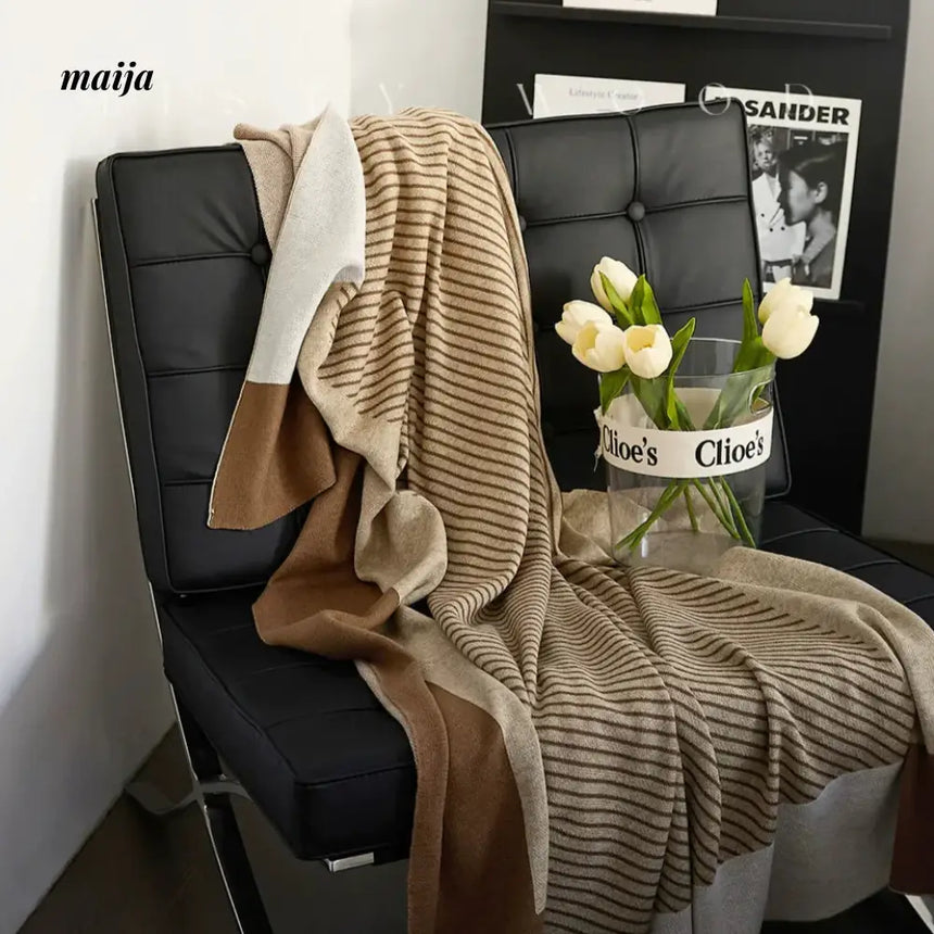 MISTYWOOD Knitted Blanket with Pastel Stripes from MISTYWOOD