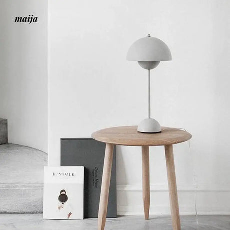 ALISA Lyra Minimalistic Table Lamp from ALISA
