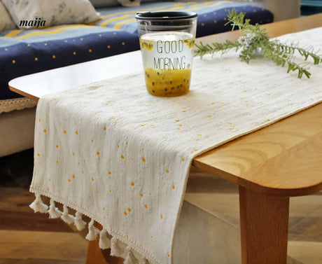 Daisy Cotton Linen Table Runner from Licocoon