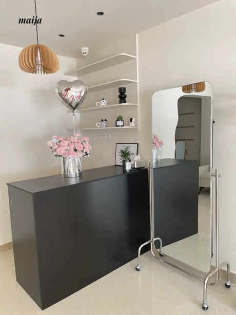 MOODSTORM Mobile Oval Full-Body Mirror from Kaiyashi