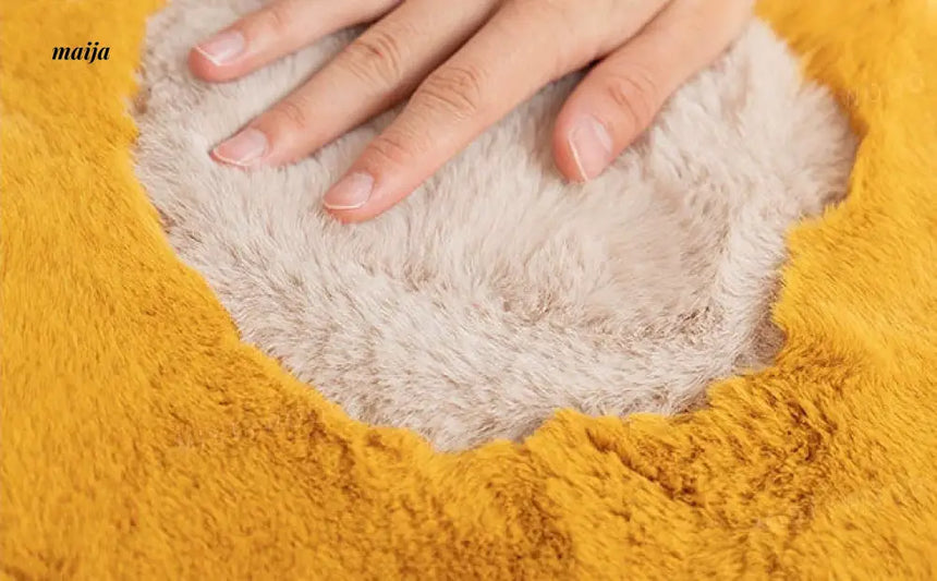 Daisy Fluffy Cushion from maija