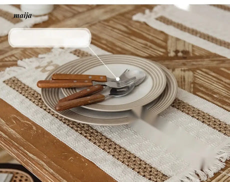 MAN YUE HOME Retro Table Flag Dining Tablecloth for Stylish Homes from MAN YUE HOME