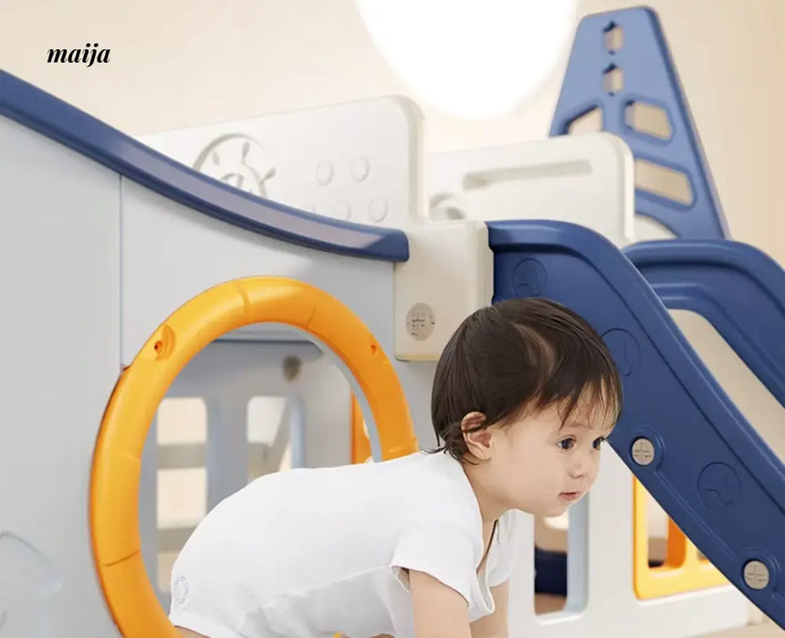 HOBBYTREE Amusement Park Swing Set from HOBBYTREE