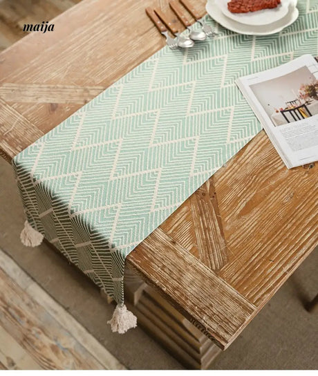MAN YUE HOME Retro Tablecloth with High-Quality Cotton Linen Finish from MAN YUE HOME