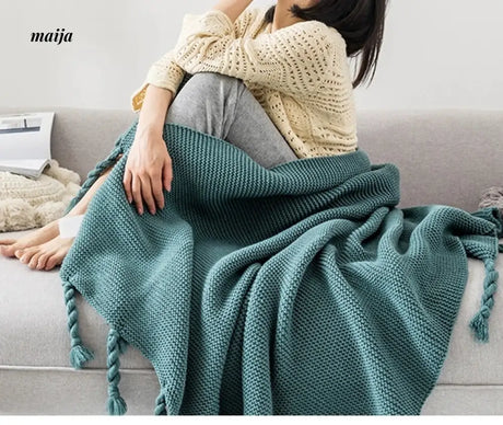 MAN YUE HOME Scandinavian Knitted Duvet with Cotton for Winter Use from MAN YUE HOME