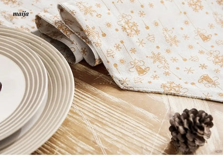 MAN YUE HOME Retro Christmas Dining Tablecloth Hot Gold Design from MAN YUE HOME